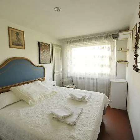 Apartament Lovely On The Sea Side